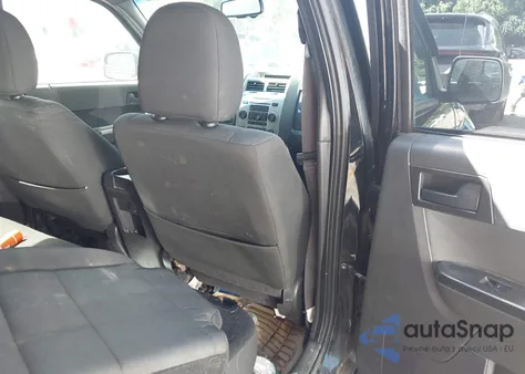 2012 Ford Escape Xlt z USA, uszkodzony, nr VIN 1FMCU9D79CKA89018